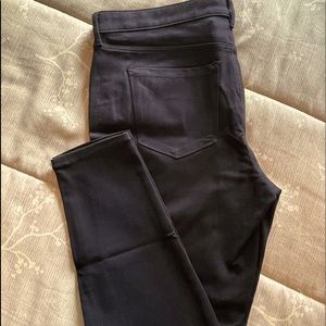Liz Claiborne stretch skinny pants. Size 18 (discounted shipping offered)